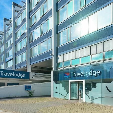 Travelodge London Teddington Esterno foto